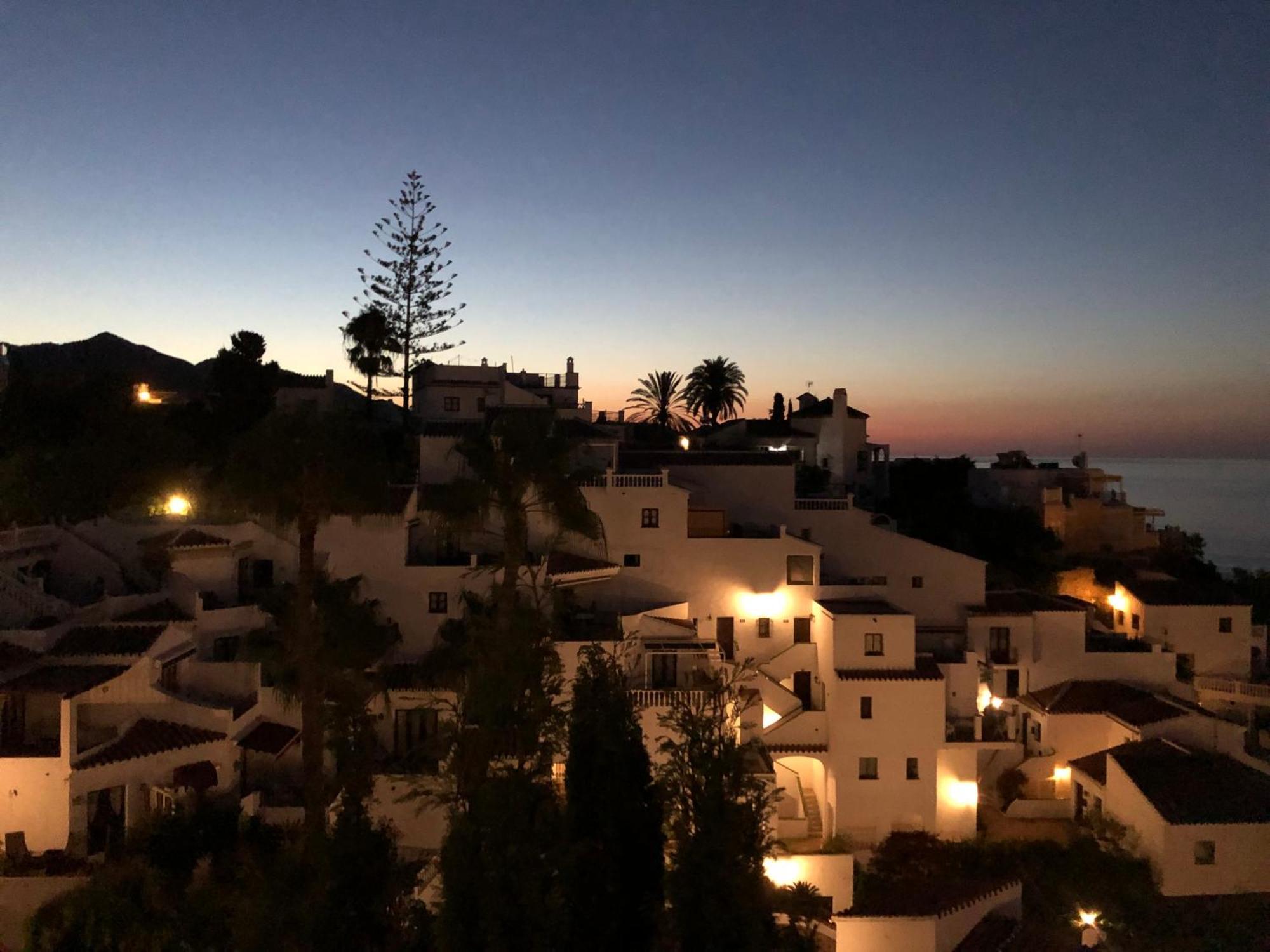 Nerja With View Apartment Ngoại thất bức ảnh